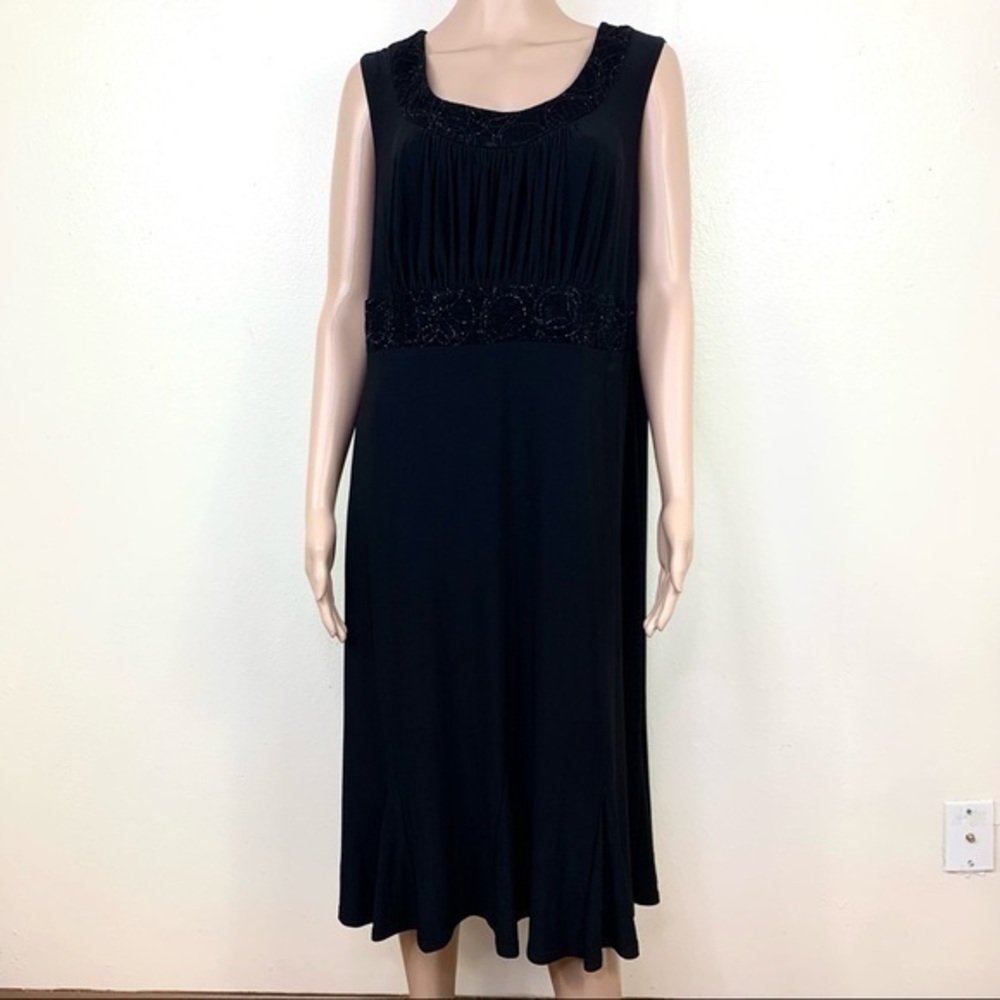 R&M Richard Women’s Formal Dress Black sleeveless